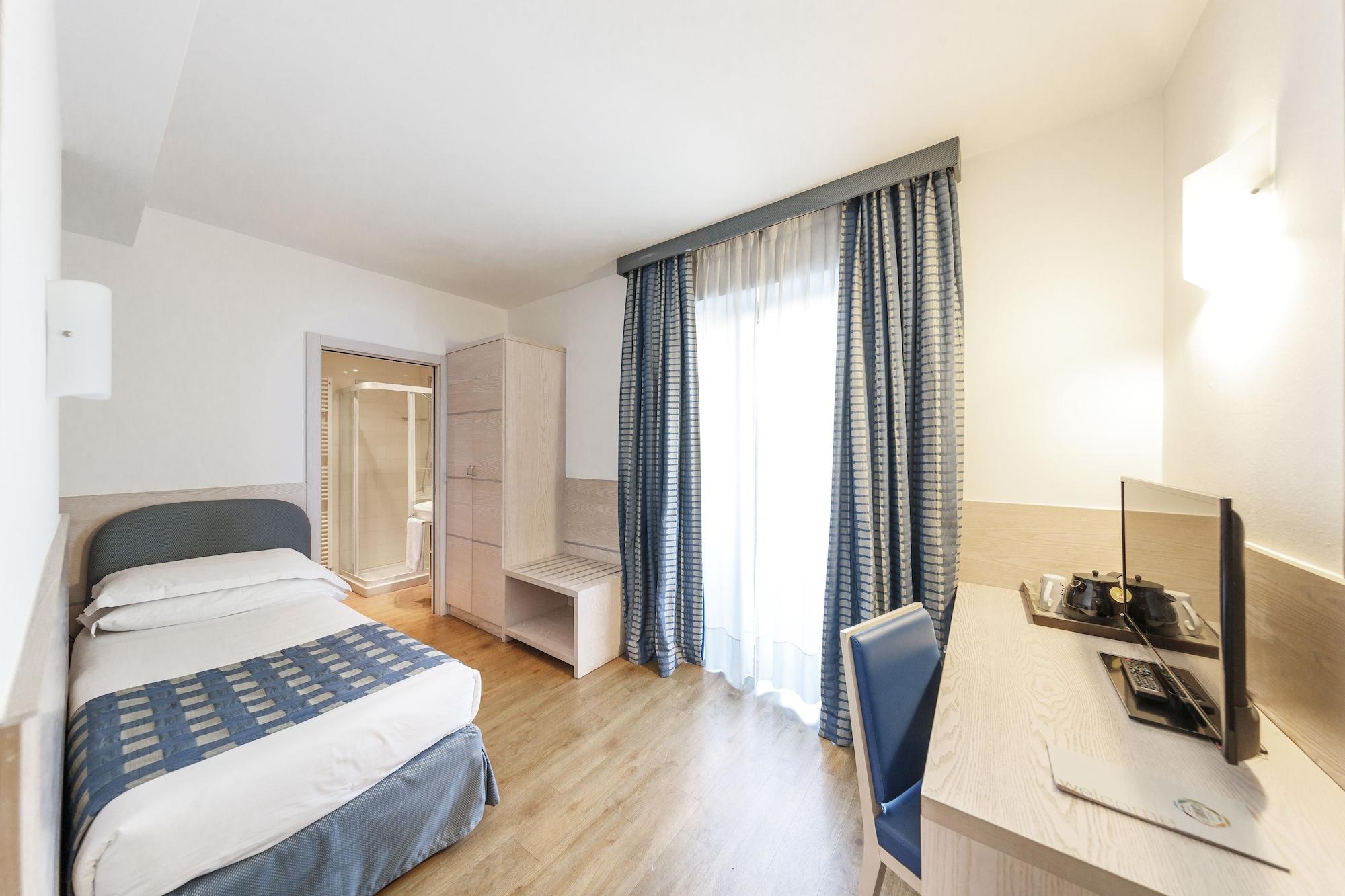 Caravel Bike Hotel Torbole Sul Garda Extérieur photo