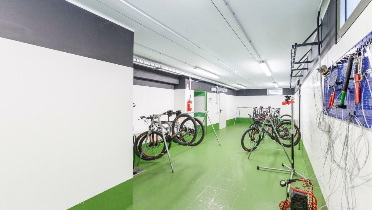 Caravel Bike Hotel Torbole Sul Garda Extérieur photo
